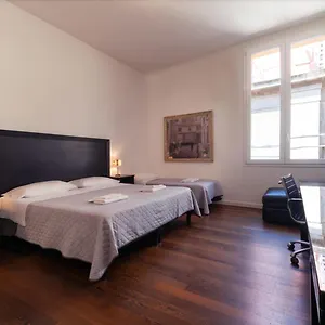 Pensionat Parigi, Bologna